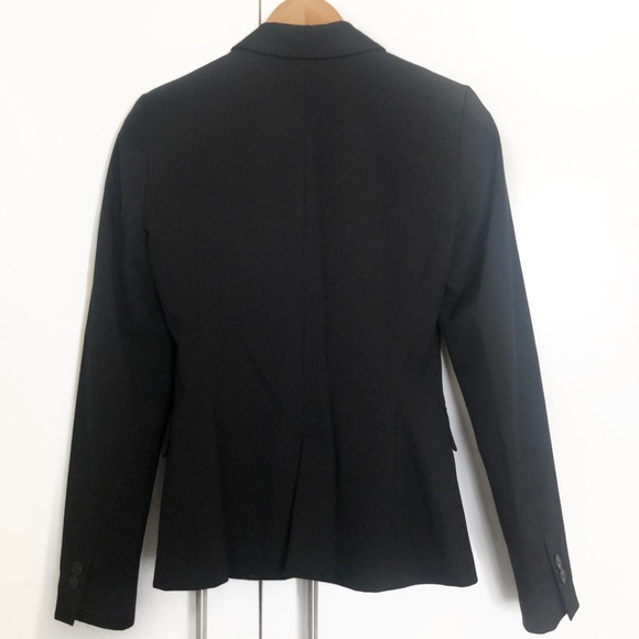 Zara Basic Blazer - Picture 3 of 4
